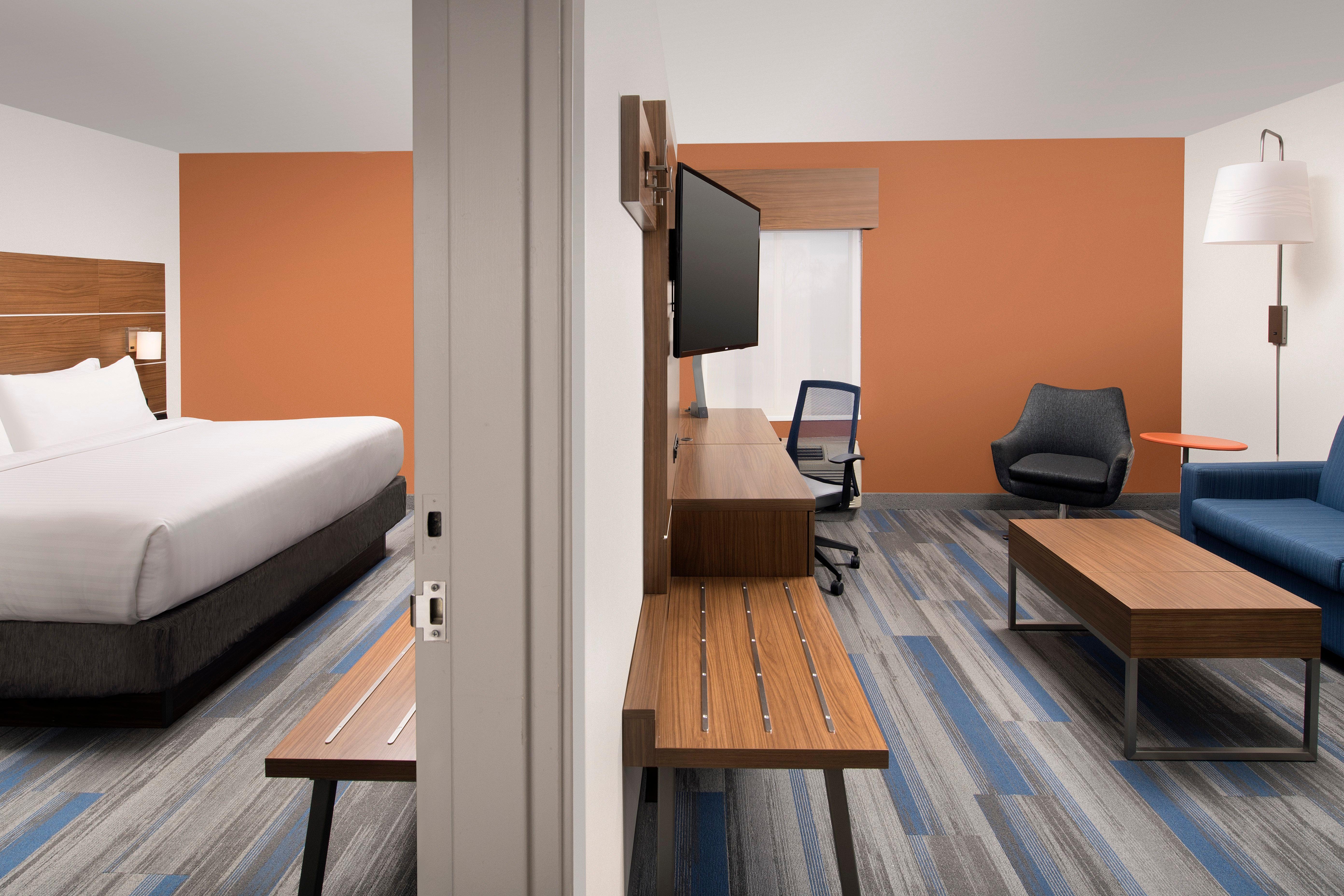 Express & - Area By Ihg Hotel 2*