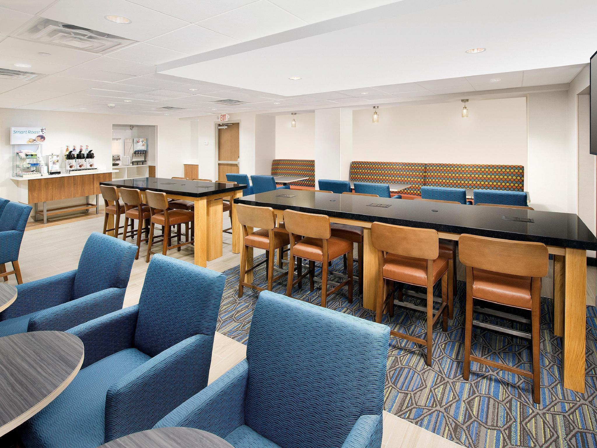 Express & - Area By Ihg Hotel