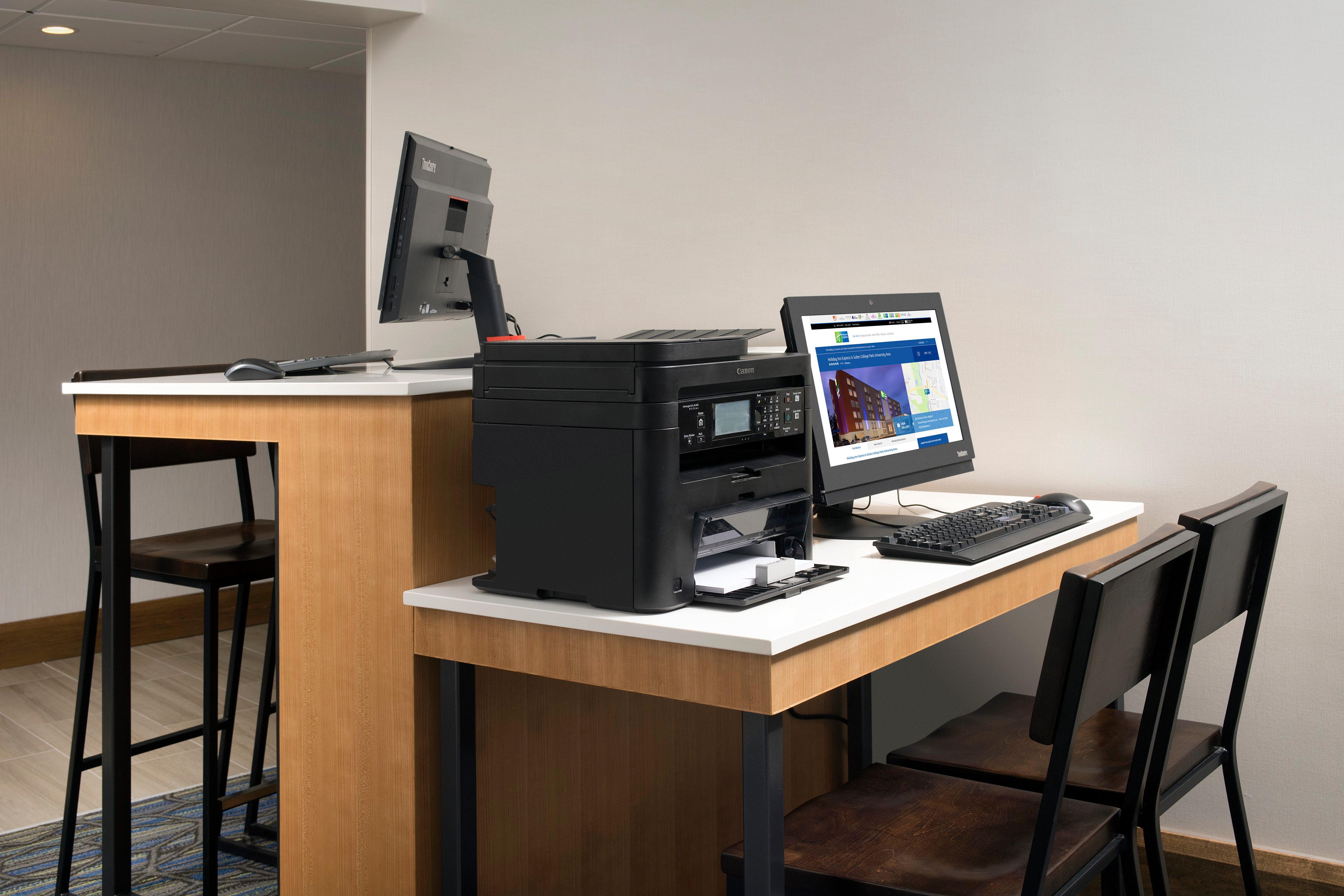 Express & - Area By Ihg Hotel College Park