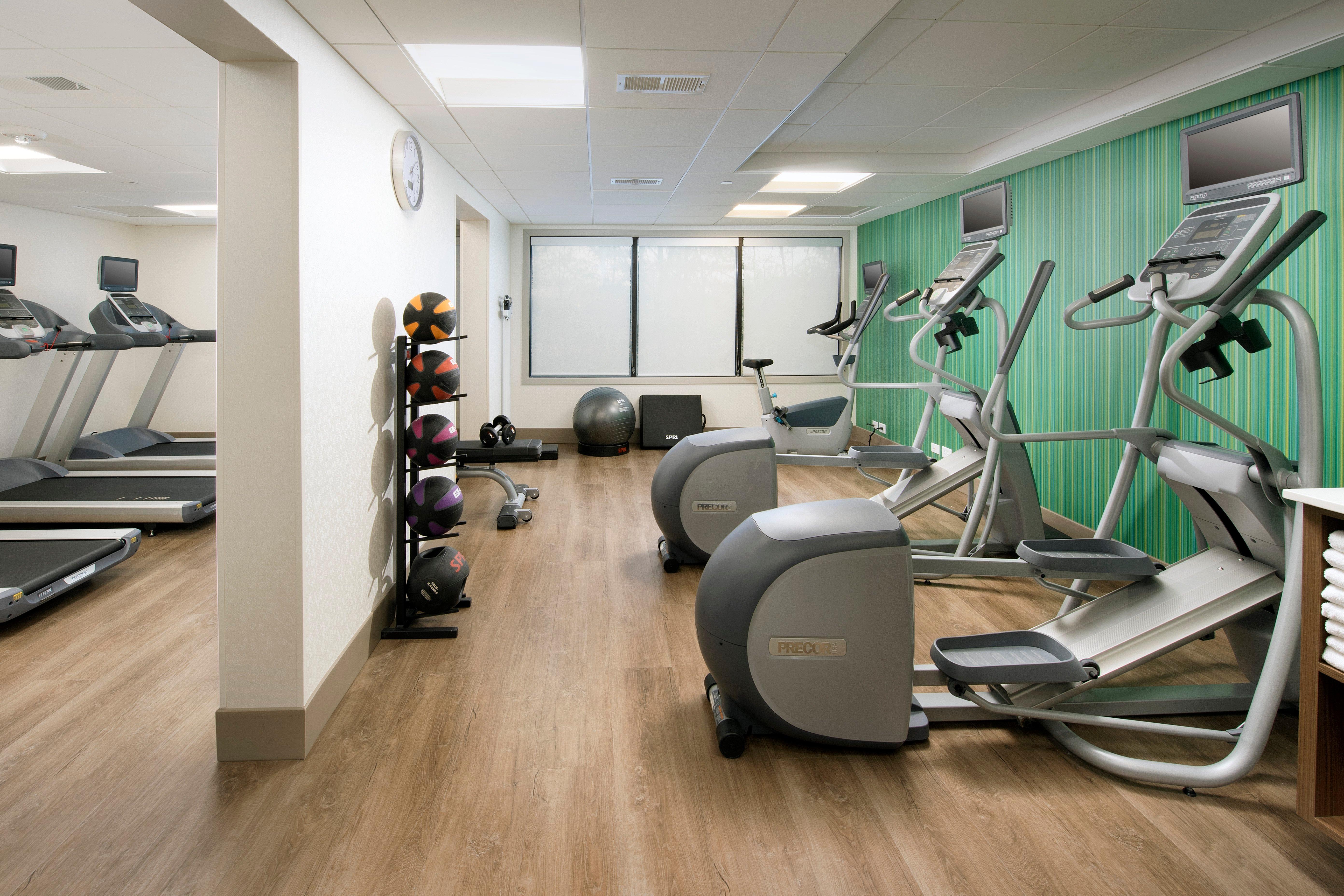 Hotel Express & - Area By Ihg 2*