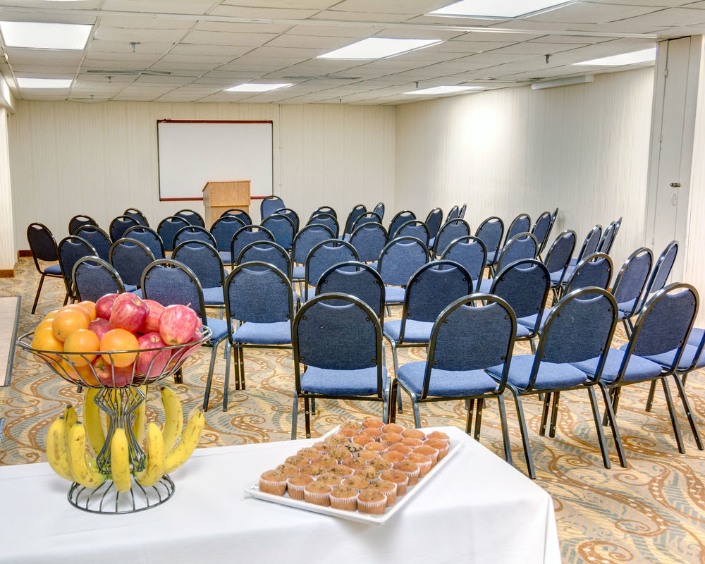 Express & - Area By Ihg 2*