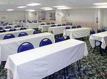 Express & - Area By Ihg College Park
