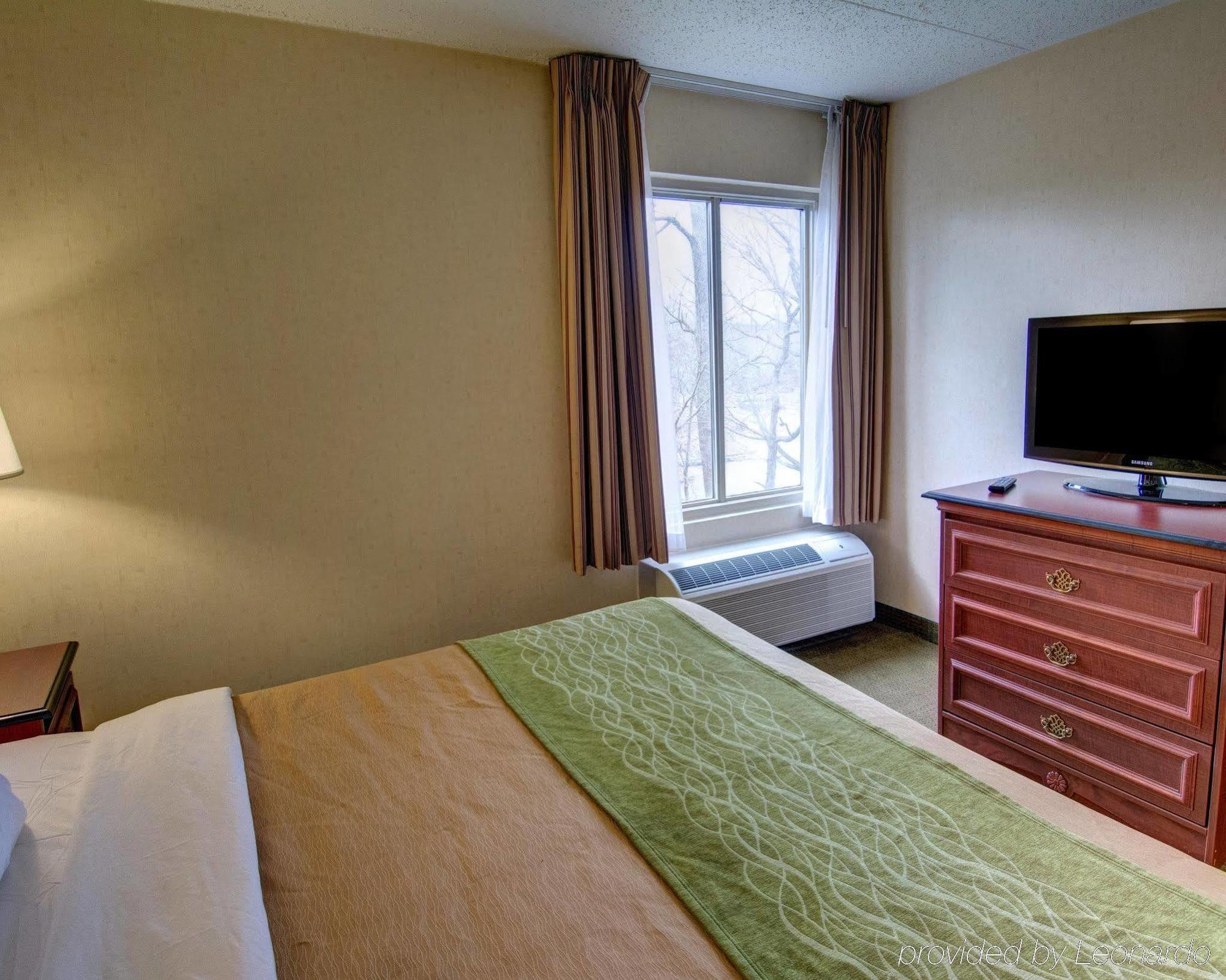 Express & - Area By Ihg Hotel